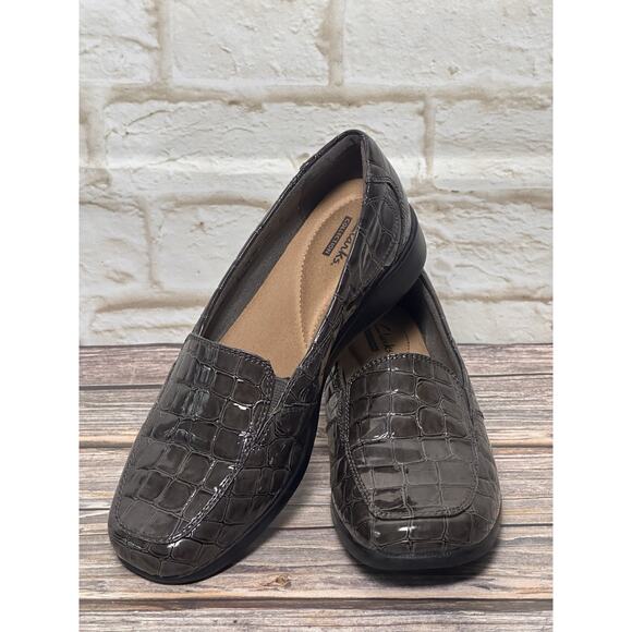 Clarks Brown Faux Croc Patent Leather Slip on Loafers Shoes Womens 7M - Picture 11 of 16